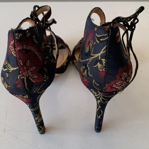 Antonio Melani Ankle Tie Heels size 9 New - Picture 3 of 11